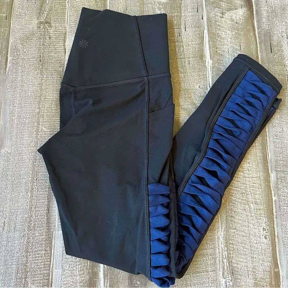 Athleta Salutation 7/8 Tight Black Navy Leggings XS